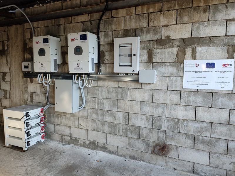 Hybrid PV and battery, Industries Programme