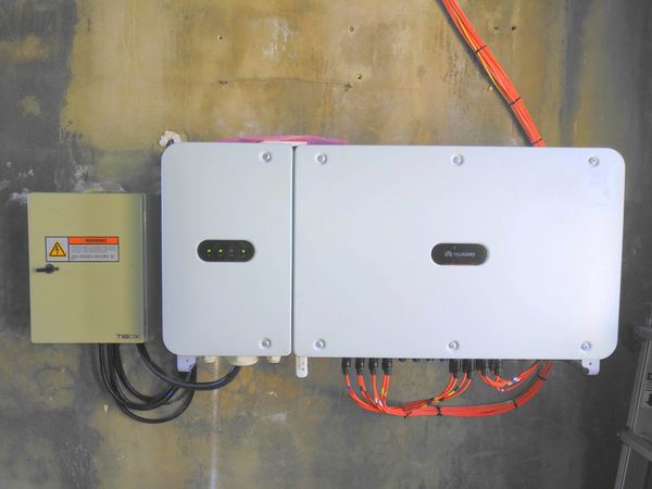 Three-phase inverter and AC protection box