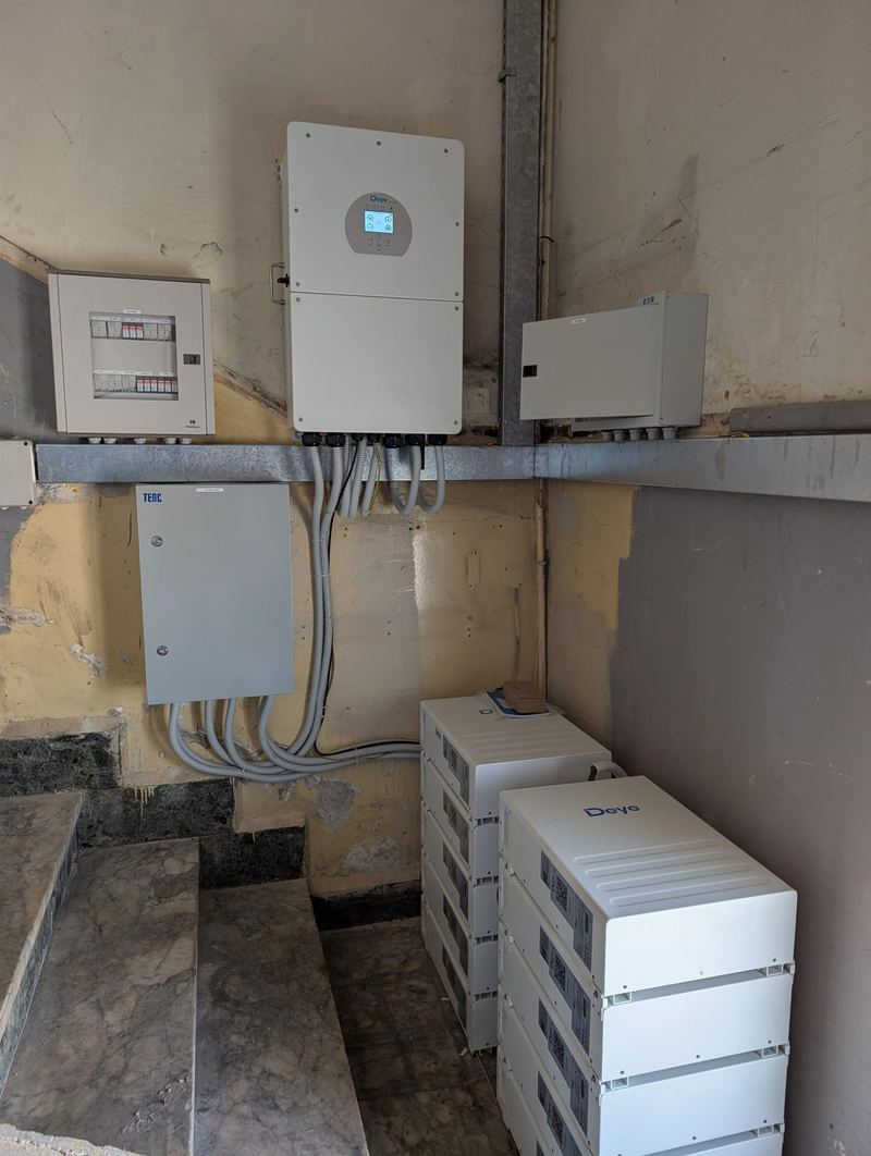 Inverter, protection boxes and batteries