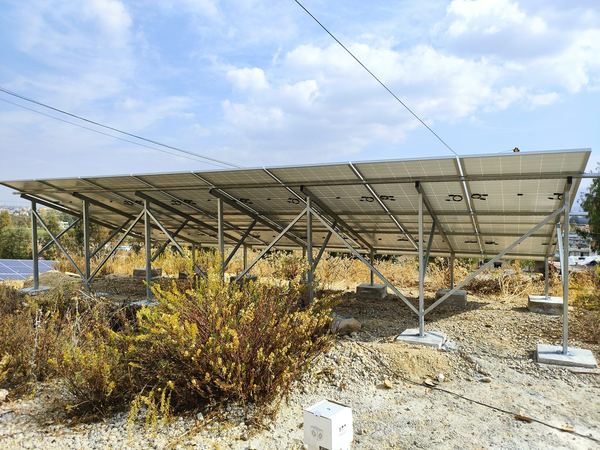 Array frames seen from behind