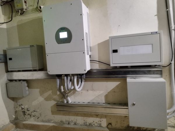 Hybrid inverter and protection boxes